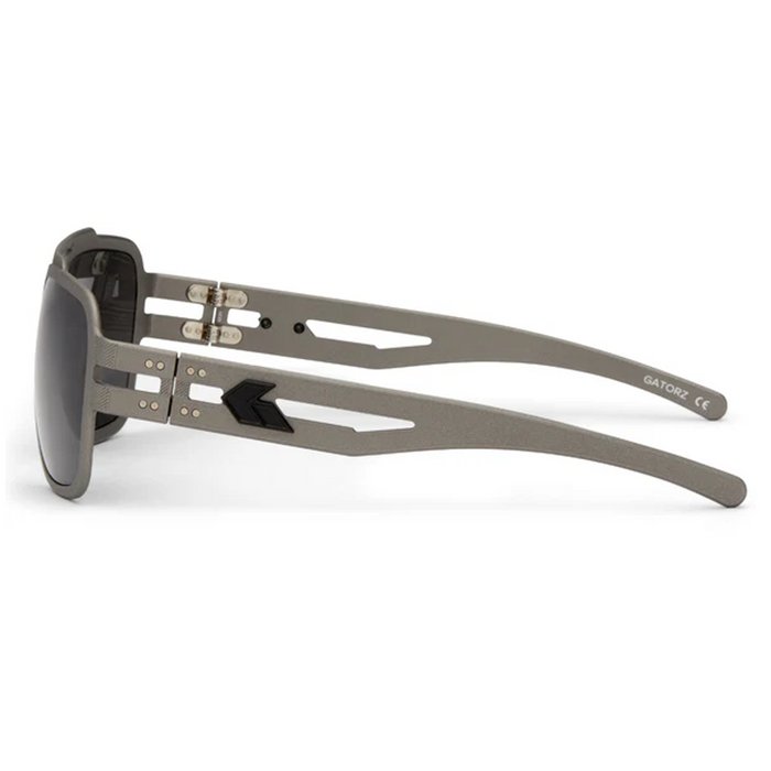 Lunettes de soleil Stark Polarisé - Cerakote Gunmetal avec logo noir / Fumée polarisé