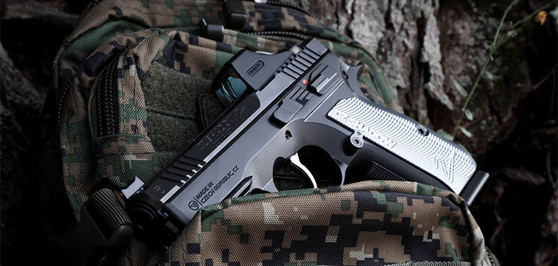 Viseur SCS-P10 - Réticule : Vert - Bouton +/- et Panneau solaire - Pour pistolets CZ P10