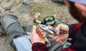 Pince multifonctions Signal™ Coyote - Leatherman  mise en situation