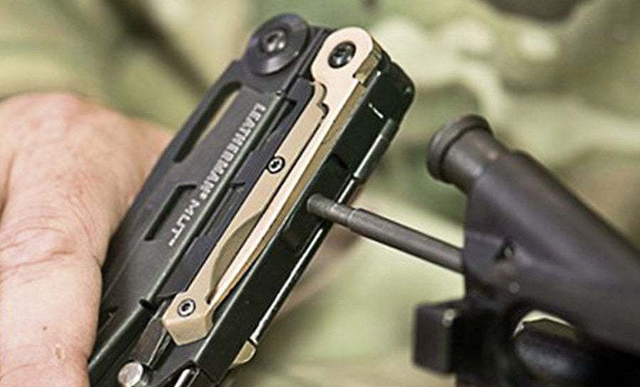 Pince multifonctions Mut® * - Leatherman mise en situation